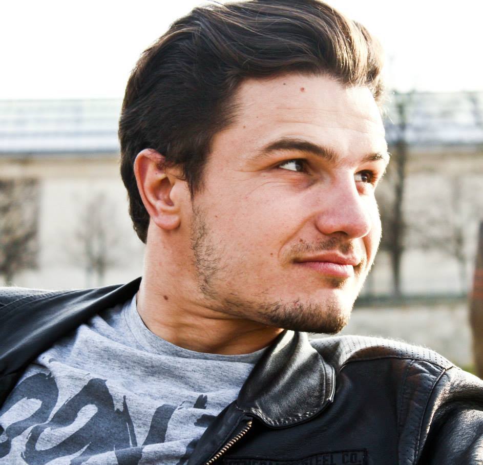 Vitalie Onuta - Fondateur et Maître d'œuvre Onuta, artisan couvreur qualifié MAAF à Viry-Châtillon (91)